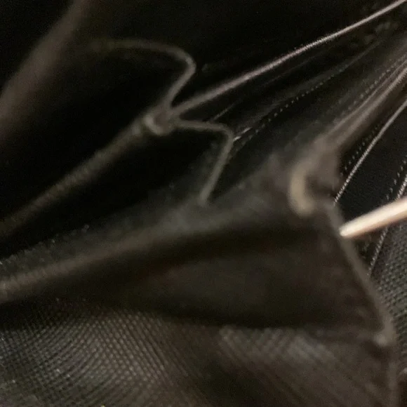 🌹VINTAGE Rebecca Minkoff • Beautiful Gray Quilted Leather Large Zip Wallet - Picture 15 of 16